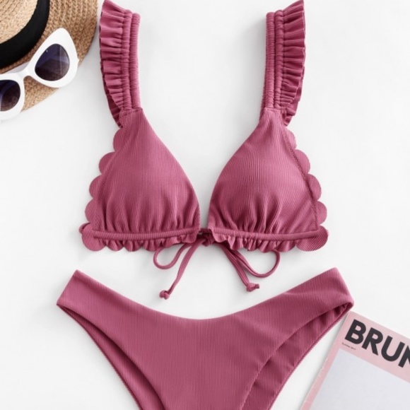 Zaful Other - Zaful Ribbed Scalloped High Cut Frilled Bikini